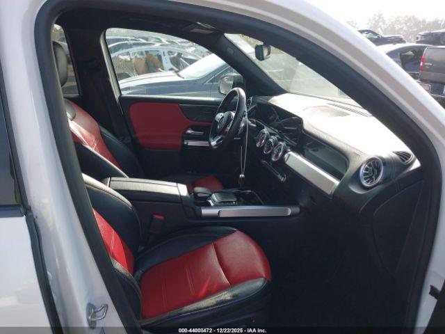 Mercedes-Benz GLB 4matic Image 16