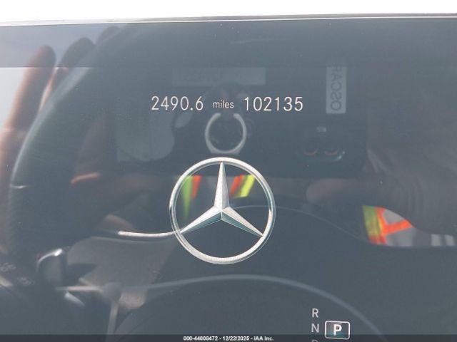 Mercedes-Benz GLB 4matic Image 4