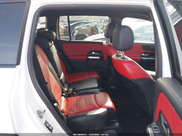 Mercedes-Benz GLB 4matic Image 8