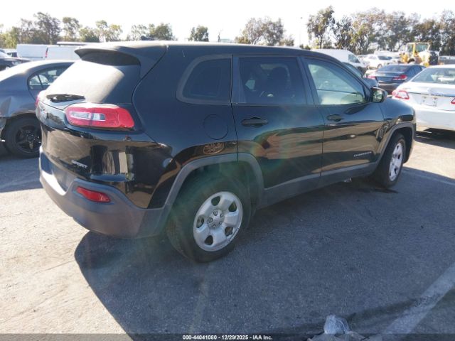 Jeep Cherokee Sport Image 9