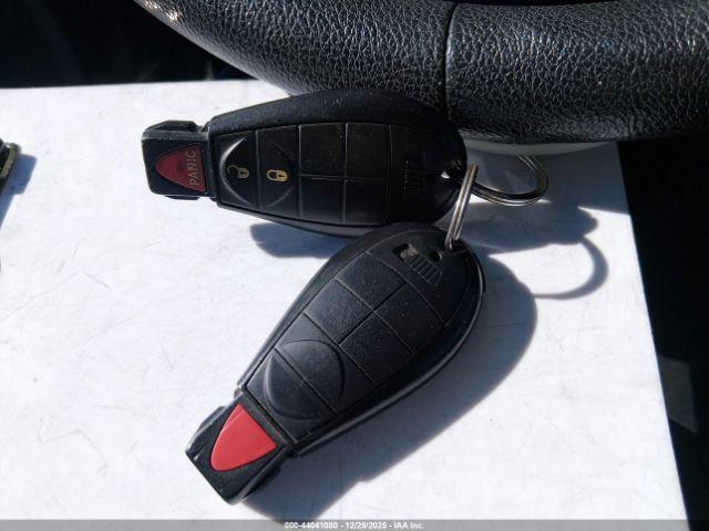 Jeep Cherokee Sport Image 7