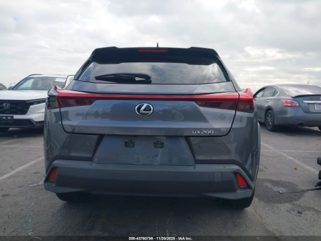 Lexus Ux Image 16