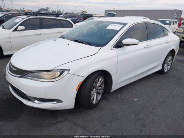 Chrysler 200 Limited Image 3