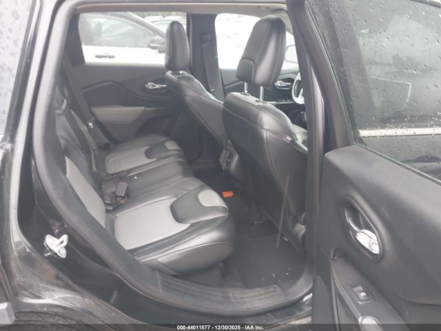 Jeep Cherokee Limited Image 9