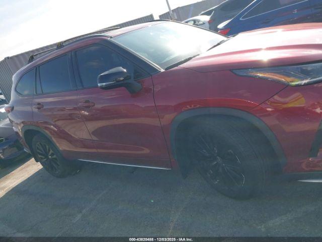 Toyota Highlander Xse Image 2