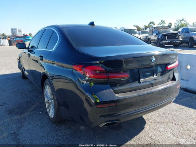 BMW 5 Series Image 8