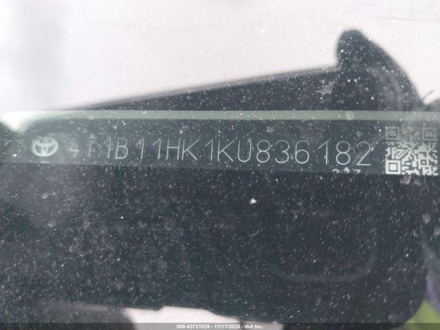 Toyota Camry Se Image 3