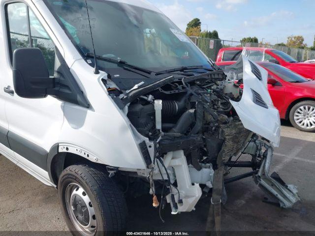 Ford Transit Image 15