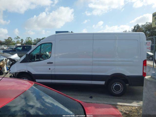 Ford Transit Image 8