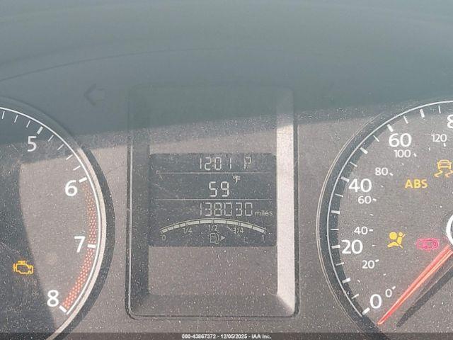 Volkswagen Jetta 2.0l S Image 13