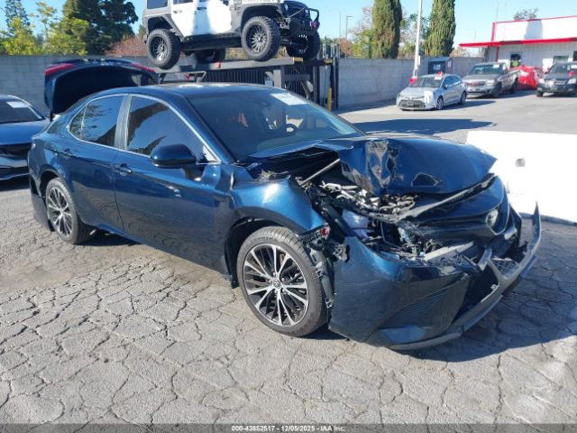 Toyota Camry Se Image 1