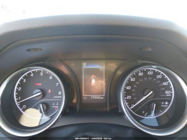 Toyota Camry Se Image 3