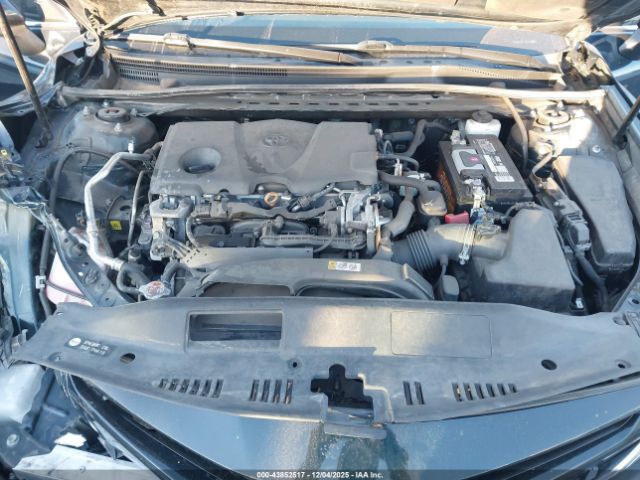 Toyota Camry Se Image 7