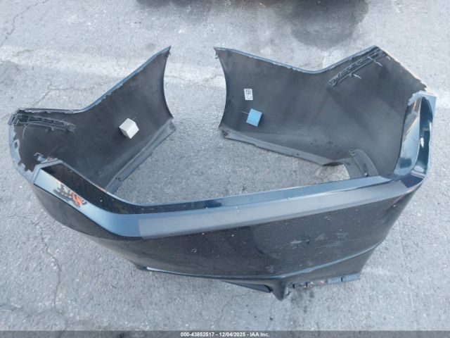 Toyota Camry Se Image 19