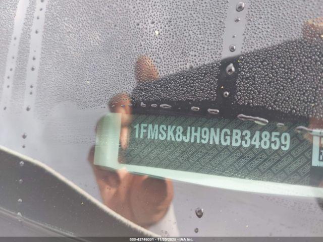 Ford Explorer Timberline Image 6