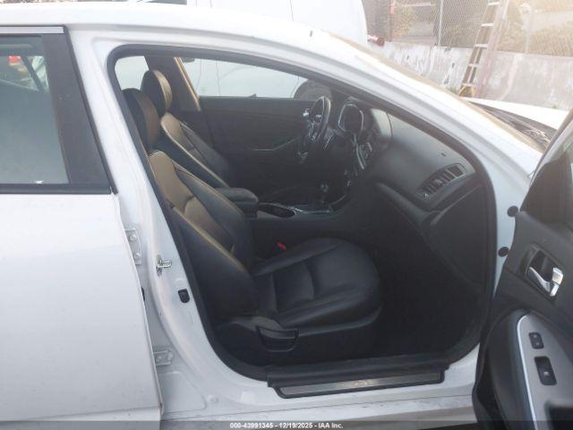 Kia Optima Sx Turbo Image 11