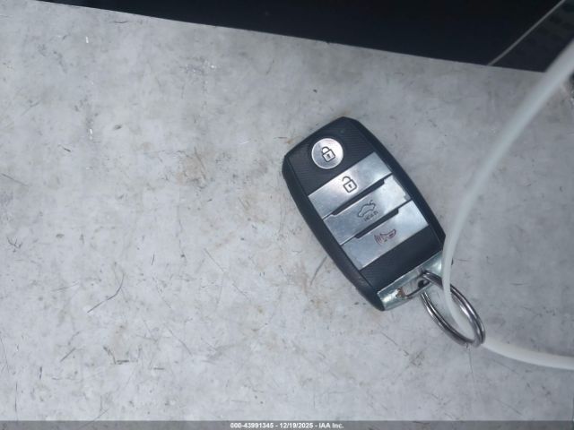 Kia Optima Sx Turbo Image 6