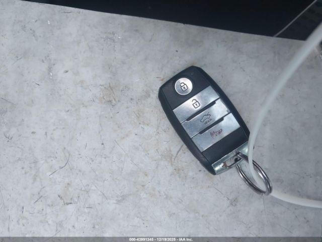 Kia Optima Sx Turbo Image 6