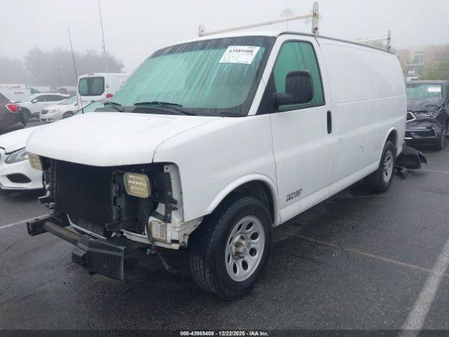 Chevrolet Express Work Van Image 9