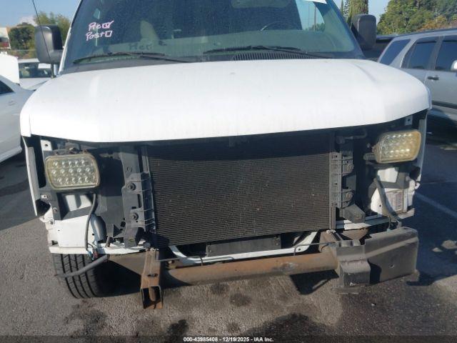 Chevrolet Express Work Van Image 3