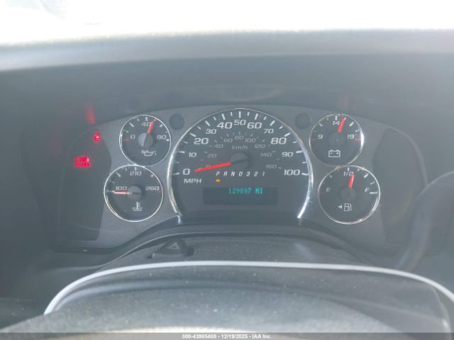 Chevrolet Express Work Van Image 2