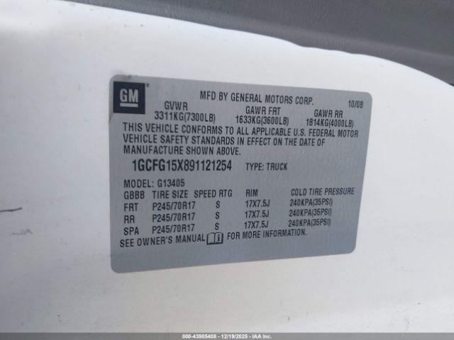 Chevrolet Express Work Van Image 5