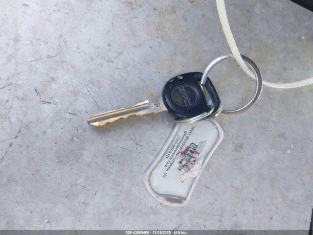 Chevrolet Express Work Van Image 6