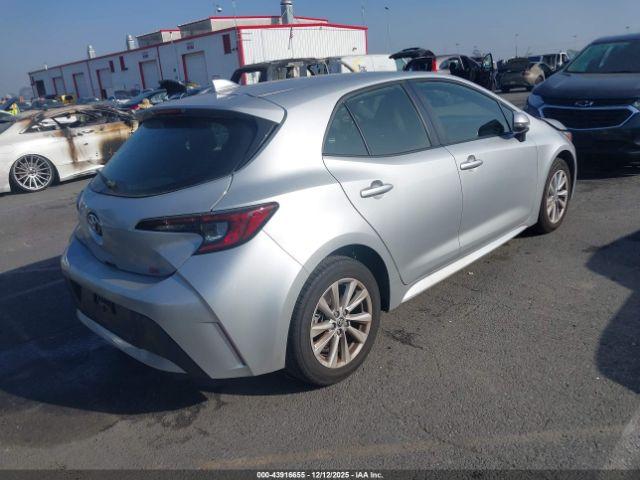 Toyota Corolla Se Image 8