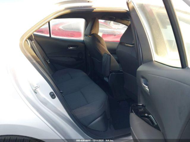 Toyota Corolla Se Image 4