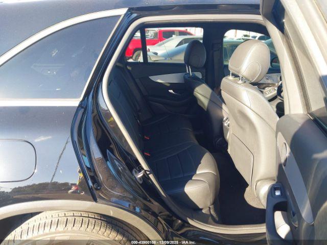 Mercedes-Benz GLC Suv Image 7