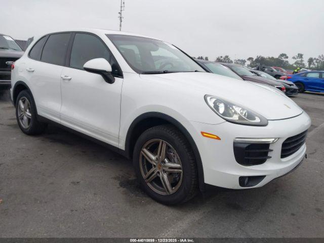  Salvage Porsche Cayenne