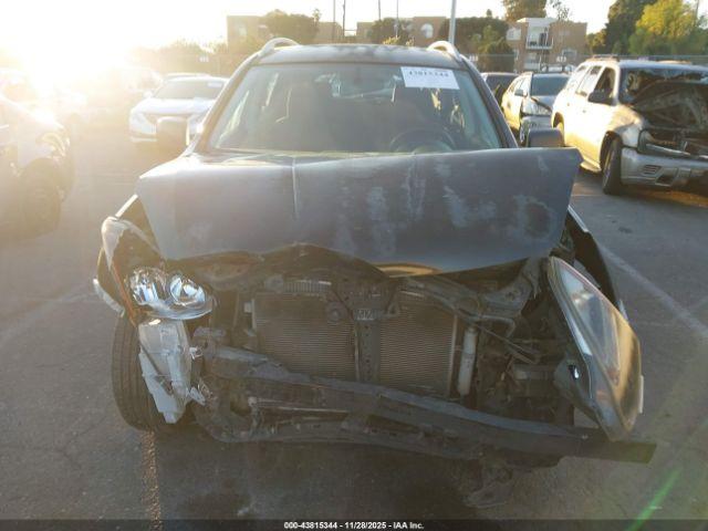 Nissan Rogue S Image 6