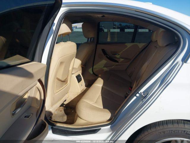 BMW 3 Series Image 13