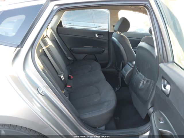 Kia Optima Lx Image 4