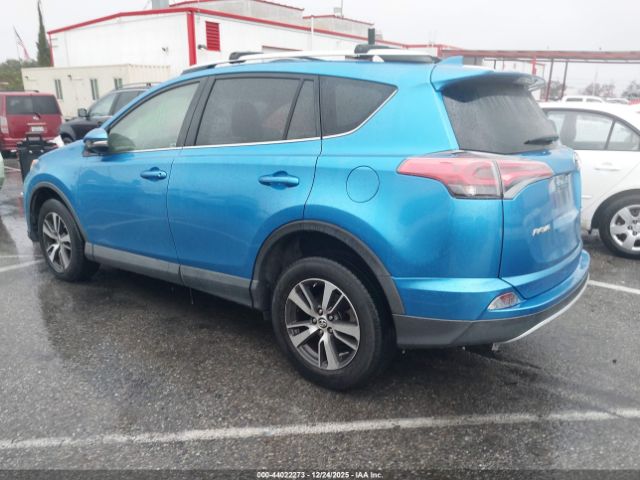 Toyota RAV4 Xle Image 3