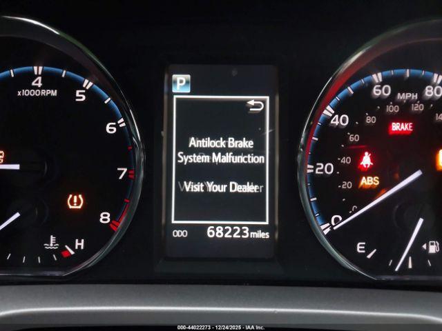 Toyota RAV4 Xle Image 14