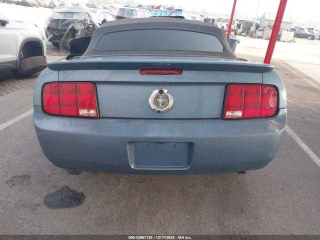 Ford Mustang Image 9
