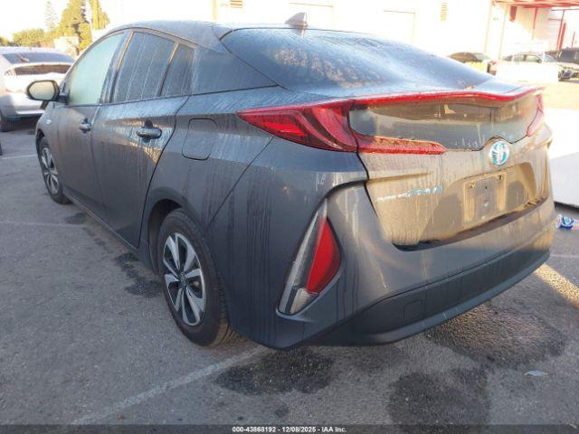 Toyota Prius Prime Plus Image 4