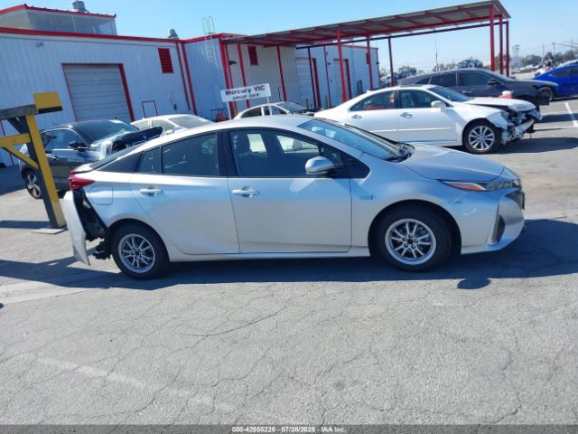 Toyota Prius Prime Plus Image 12