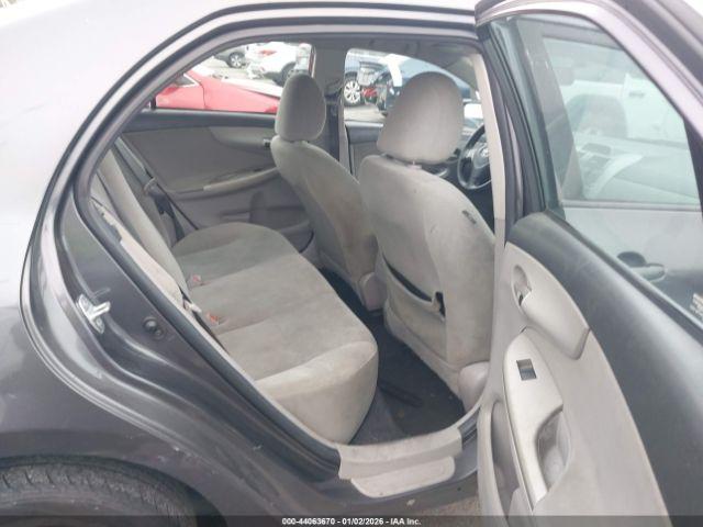 Toyota Corolla Le Image 2