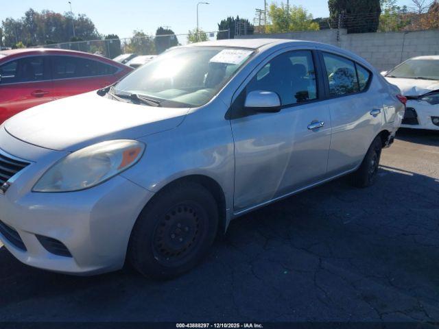 Nissan Versa 1.6 Sv Image 8