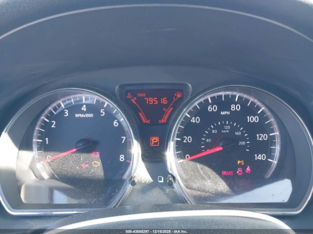 Nissan Versa 1.6 Sv Image 10