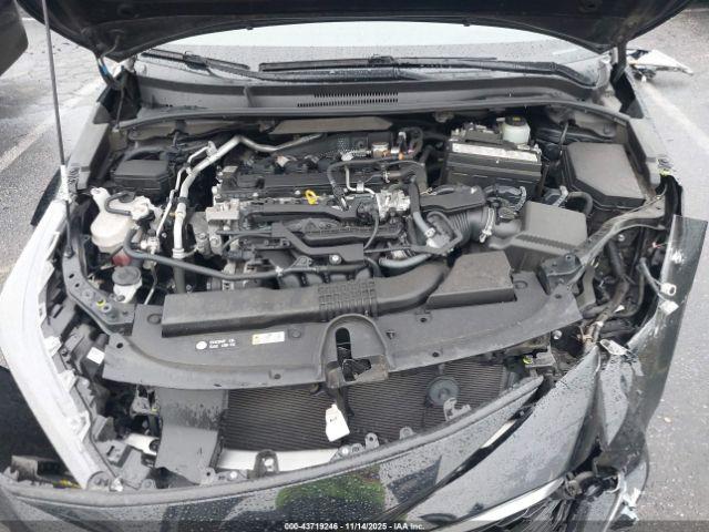 Toyota Corolla Xse Image 9