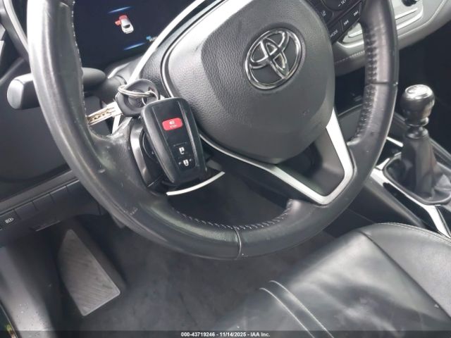 Toyota Corolla Xse Image 8