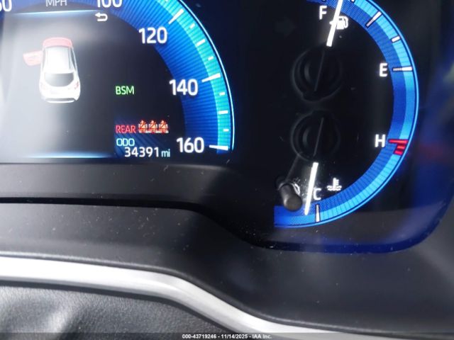 Toyota Corolla Xse Image 14