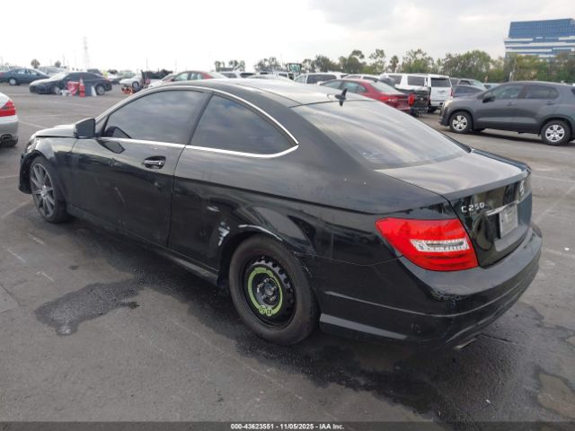 Mercedes-Benz C-Class Image 17