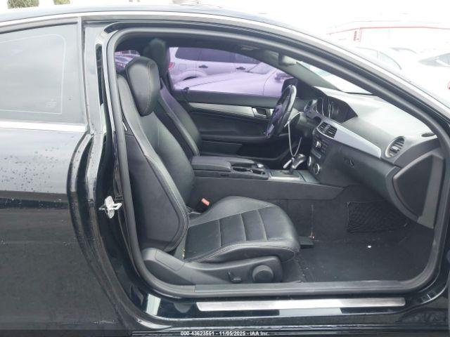 Mercedes-Benz C-Class Image 20