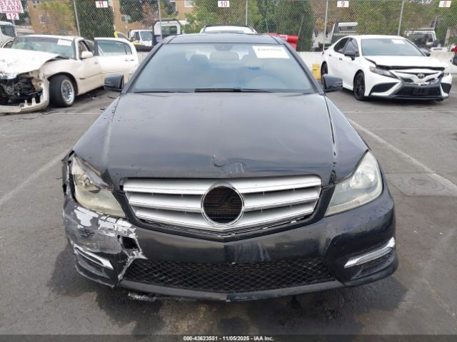 Mercedes-Benz C-Class Image 6