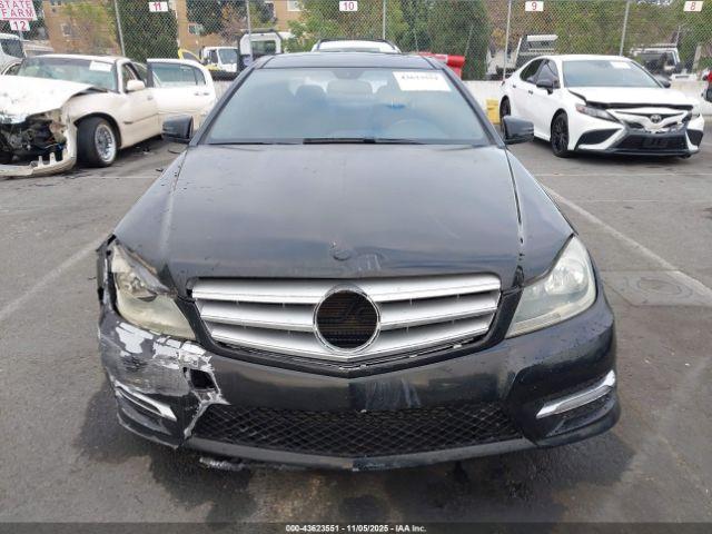 Mercedes-Benz C-Class Image 6