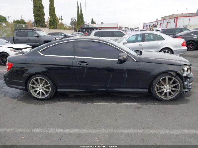 Mercedes-Benz C-Class Image 4